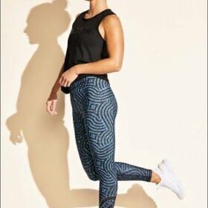 Peloton Terez Glitter Galaxy Leggings NWT